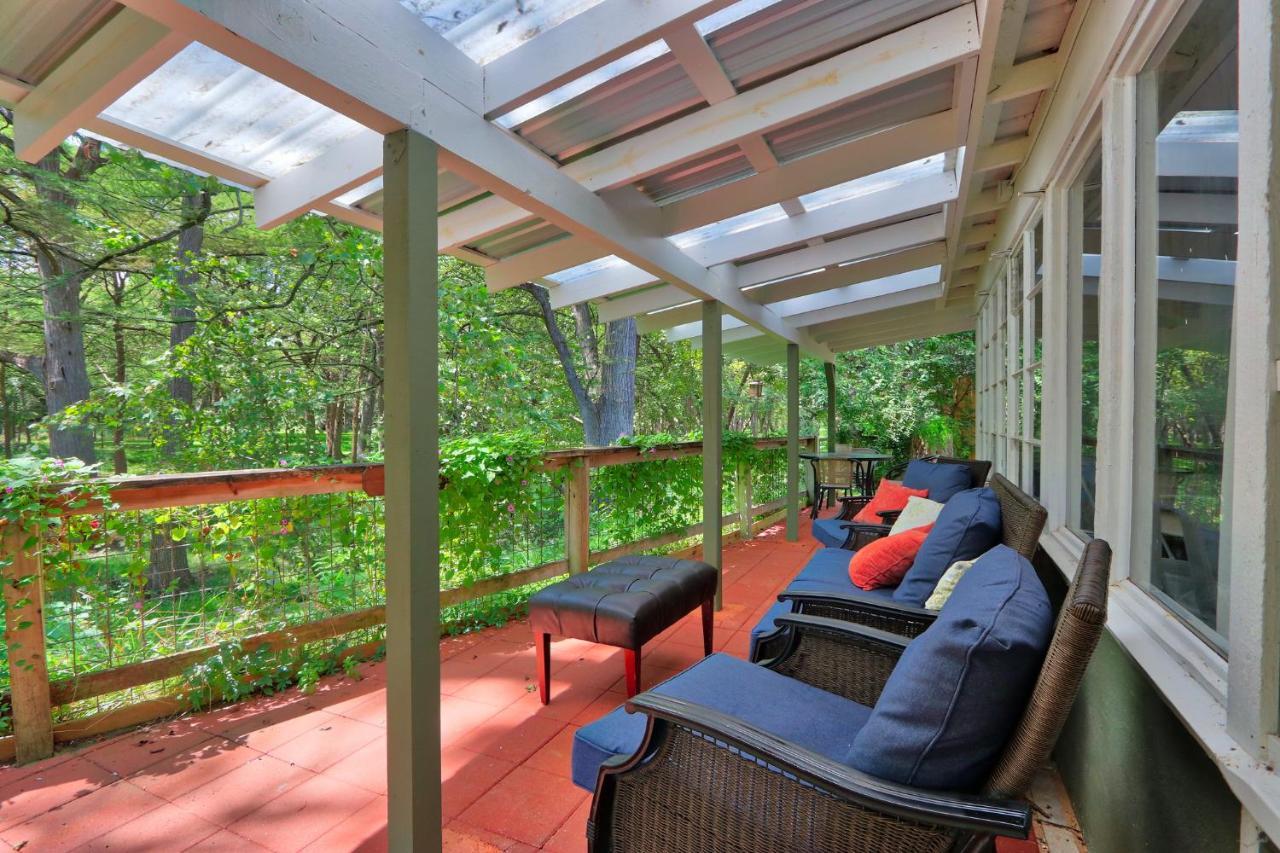 Villa Creekside Cabins - The Getaway à Wimberley Extérieur photo